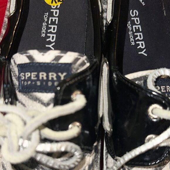 Sperry Black and White Sequin Sneakers with Eye-Catching Zebra Design Size 8.5 - Picture 11 of 12